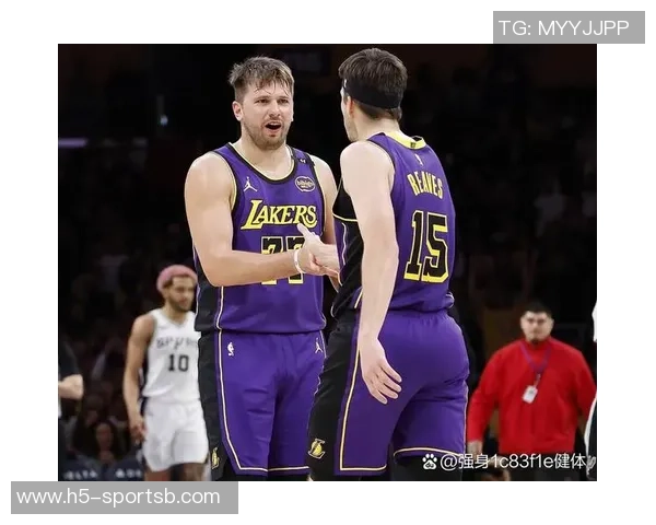 勇士连胜湖人和掘金苏群称其为今年黑马球队之一